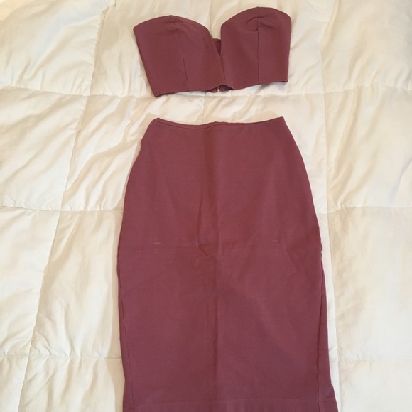 Two Piece Set - Picture 2 of 9